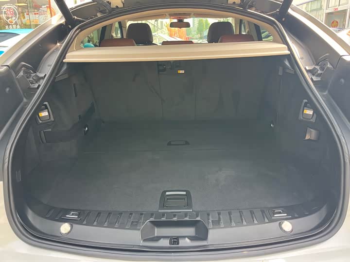 BMW 5-Series 2014 528i Leading — фото 13