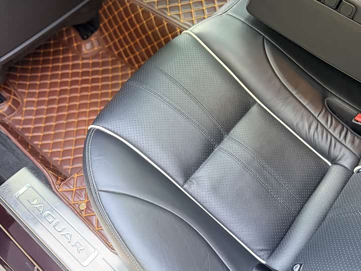 Jaguar XJ 2016 XJL 3.0 SC 4 WD — фото 16