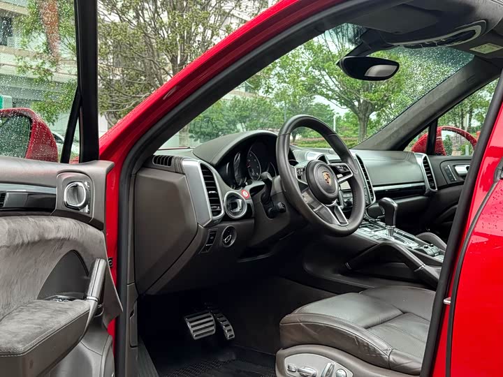 Porsche Cayenne 2016 Cayenne GTS 3.6 T — фото 4