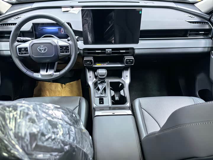 Toyota RAV4 2026 2.0 L 4 WD — фото 12
