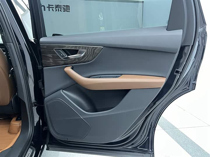 Audi Q7 2020 55 TFSI quattro — фото 28