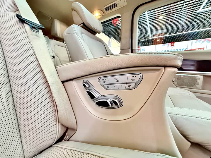 Mercedes-Benz V-Class 2016 V 260 L — фото 14