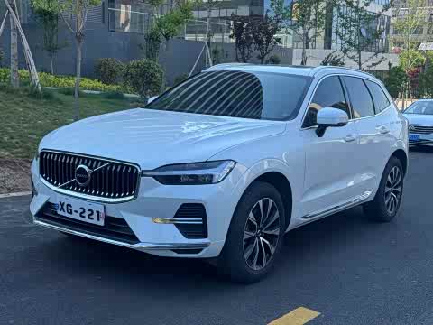 Volvo XC60 2023 B 5 4 WD — фото 10