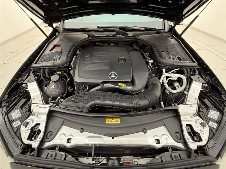 Mercedes-Benz E-Class 2023 E 300 L — фото 18