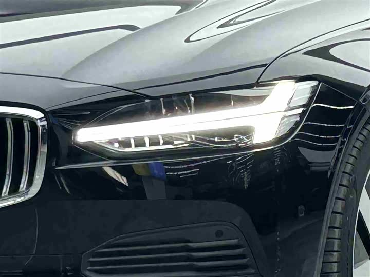 Volvo S90 Hybrid 2024 Hybrid 4 WD — фото 3