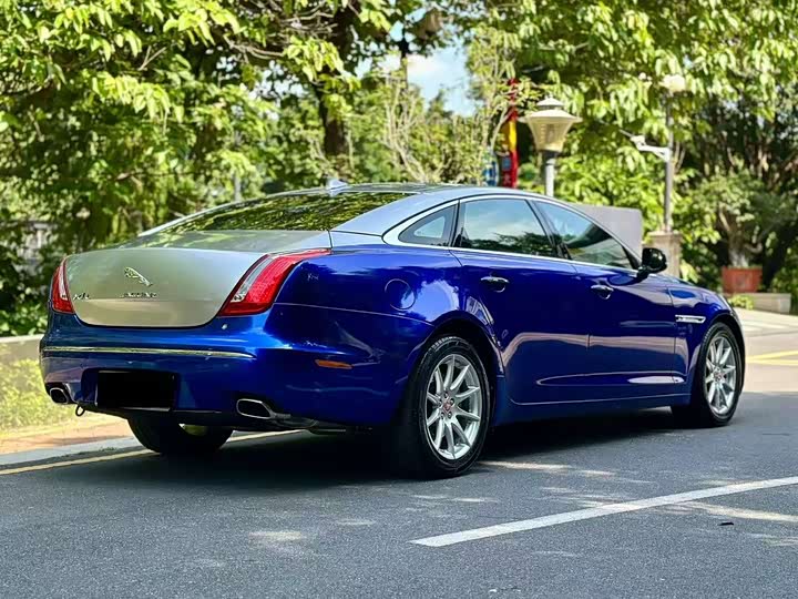 Jaguar XJ 2014 XJL 2.0 T 2 WD — фото 10