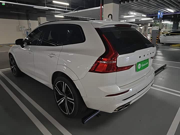 Volvo XC60 Hybrid 2021 T 8 E Hybrid — фото 5
