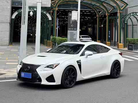 Lexus RC F 2015 F 5.0 L — фото 10