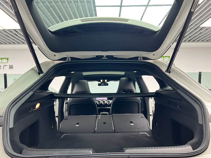 Mercedes-Benz CLA 2022 CLA 200 — фото 6