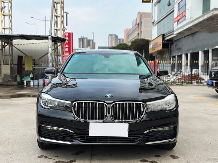 BMW 7 Series 730Li продвинутая — фото 2