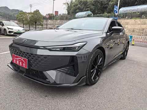 Changan UNI-V 2024 1.5 T Sport — фото 13