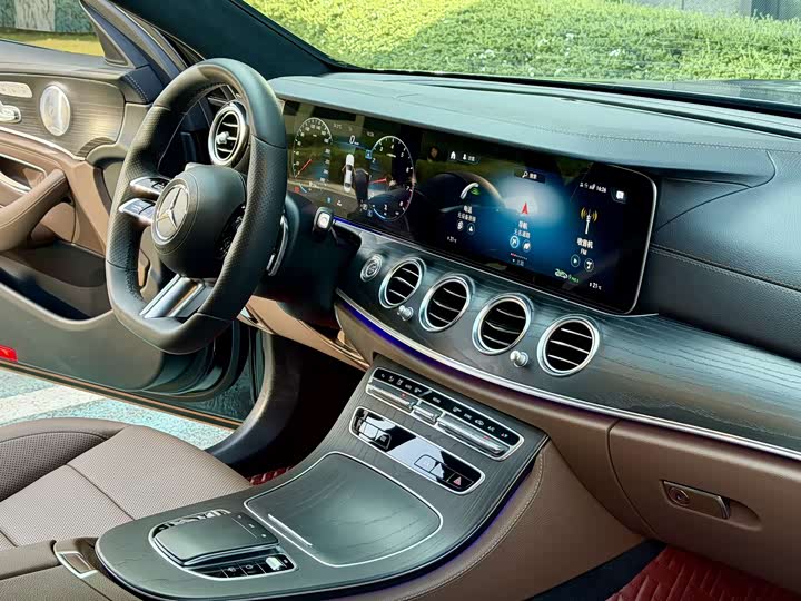 Mercedes-Benz E-Class 2021 E 300 L Premium — фото 19