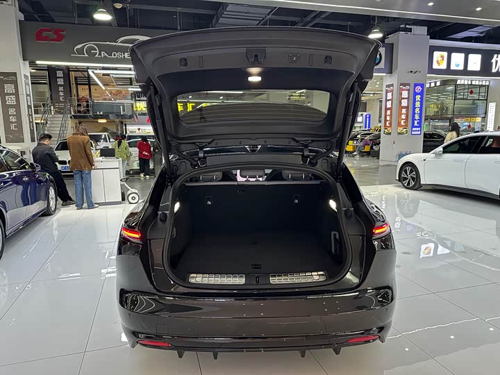 NIO ET5T 2025 75k Wh Touring — фото 17