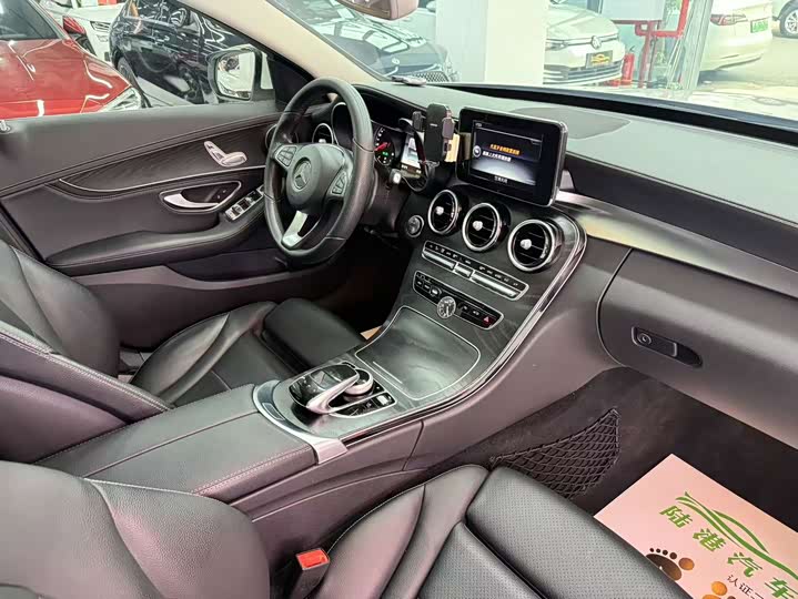 Mercedes-Benz C-Class — фото 12