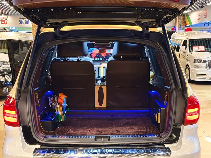 Mercedes-Benz GLS 2018 GLS 450 — фото 7