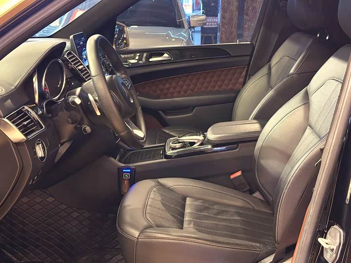 Mercedes-Benz GLS 2018 GLS 450 — фото 15