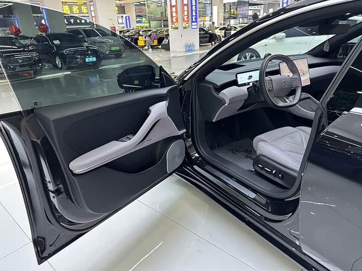 NIO ET5T 2025 75k Wh Touring — фото 6