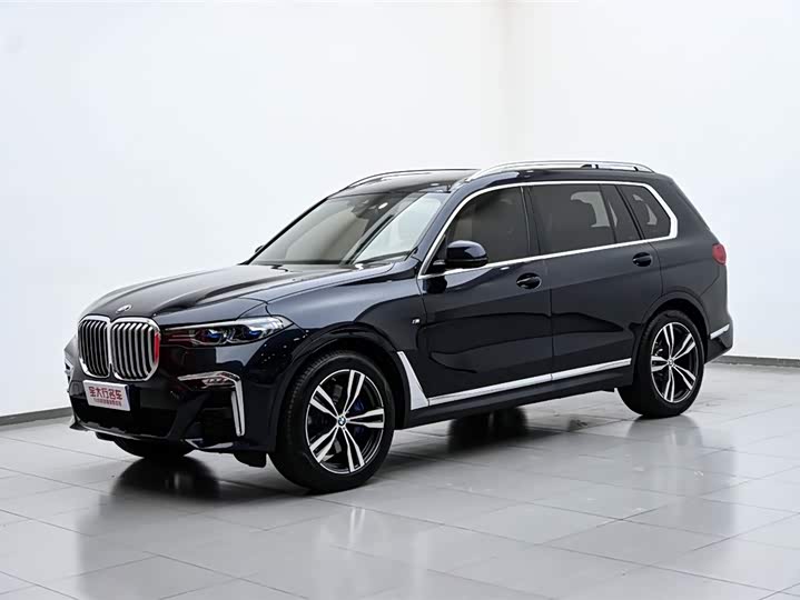 BMW X7 2022 x Drive 40i M — фото 2
