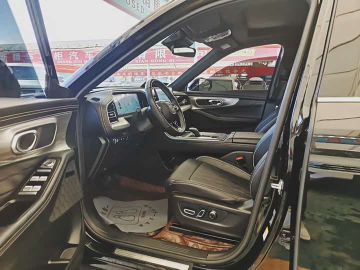 Trumpchi GS8 2025 2.0 TGDI 2 WD 5 — фото 4