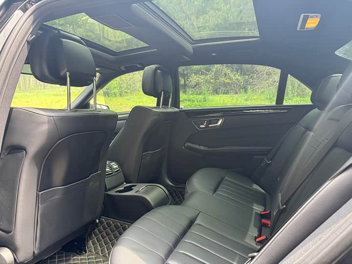 Mercedes-Benz E-Class 2015 E 260 L Sport — фото 6