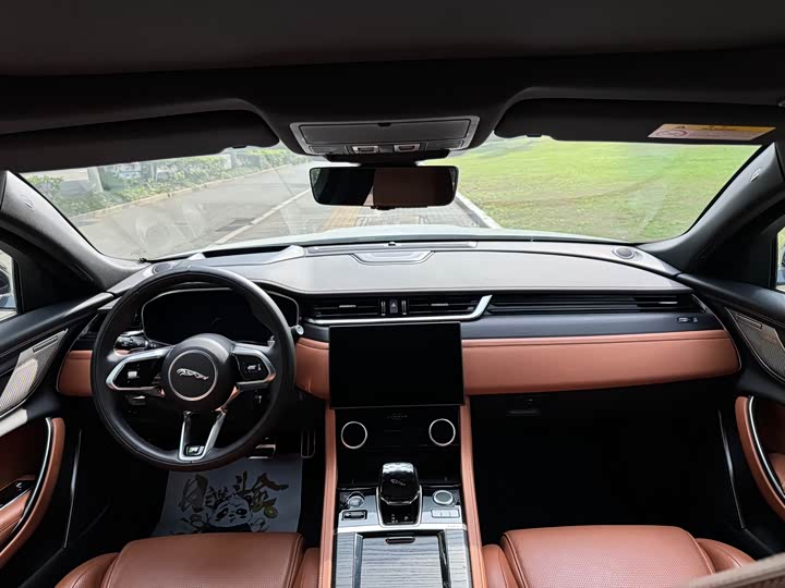 Jaguar XFL 2024 2.0 T P 300 4 WD — фото 8