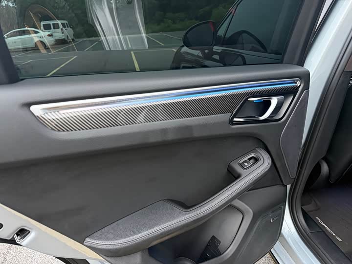 Porsche Macan 2022 Macan S 2.9 T — фото 11