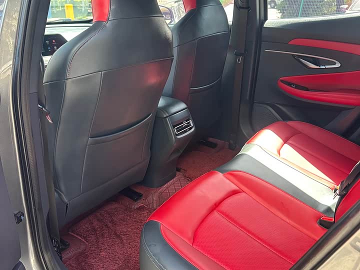 Changan UNI-T 2021 1.5 T Flagship — фото 11