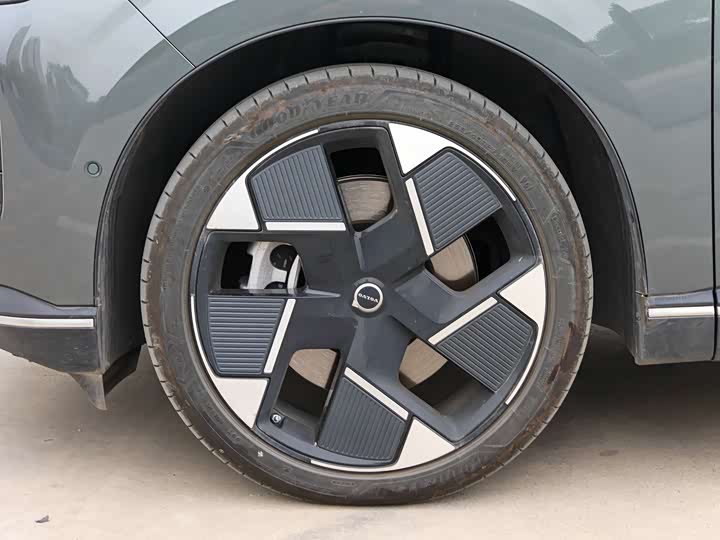 Volvo XC70 Hybrid 2026 4 WD Ultra — фото 8