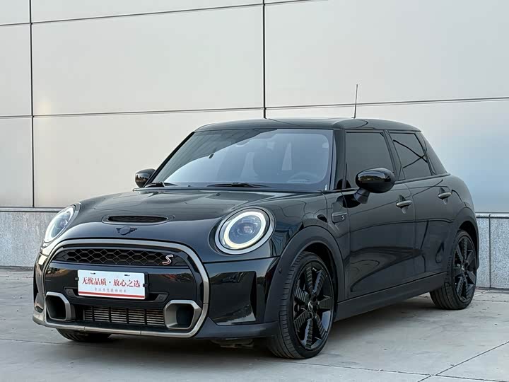 MINI Hatch — фото 1