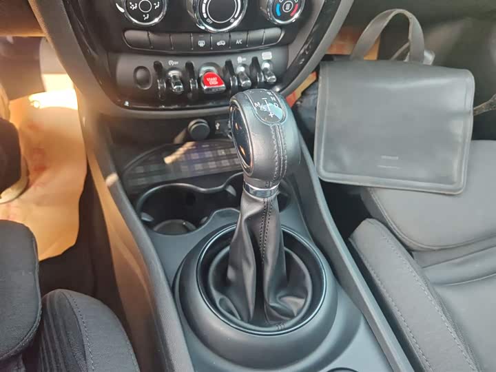 MINI Clubman — фото 14