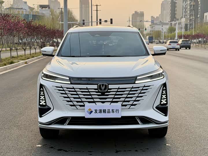 Changan CS75 PLUS 2023 1.5 T AT — фото 2