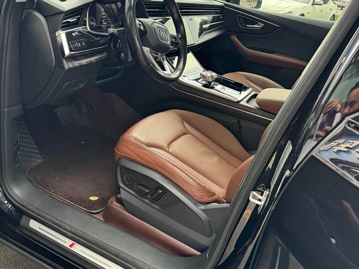 Audi Q7 2020 55 TFSI quattro — фото 12