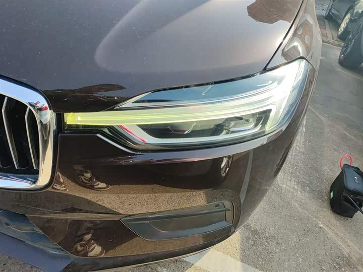 Volvo XC60 2019 T 5 4 WD VI — фото 15