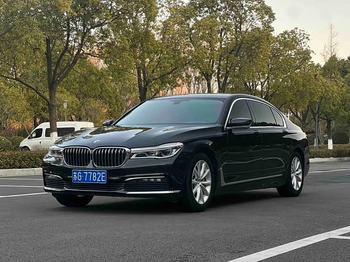 BMW 7-Series 2016 730 Li Leading