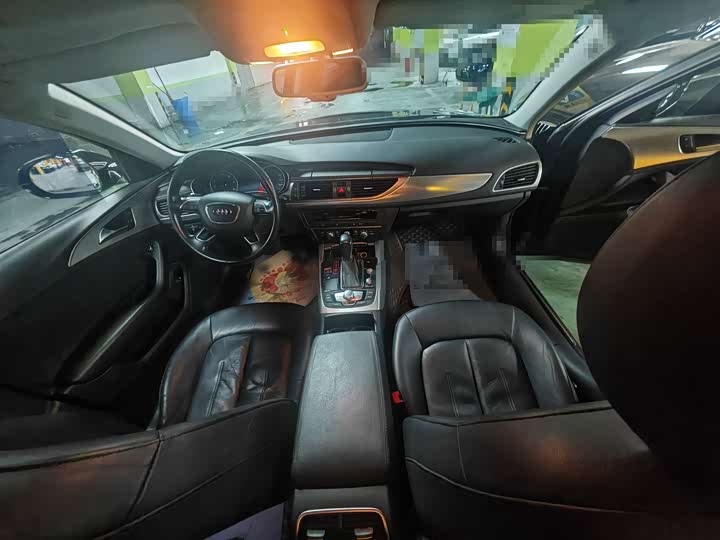 Audi A6L TFSI — фото 4