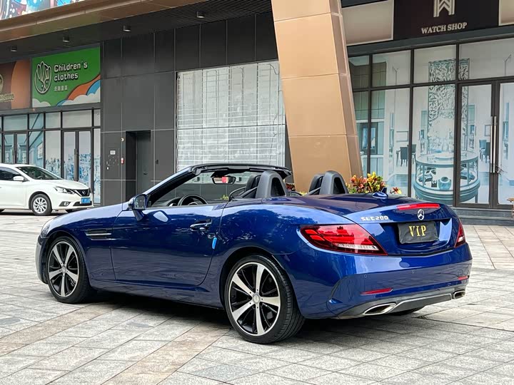 Mercedes-Benz SLC 2016 SLC 200 — фото 10