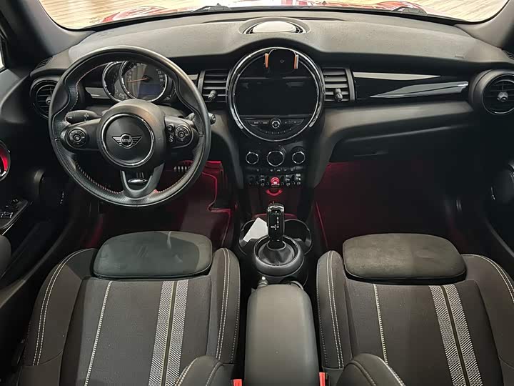 MINI Hatch — фото 11
