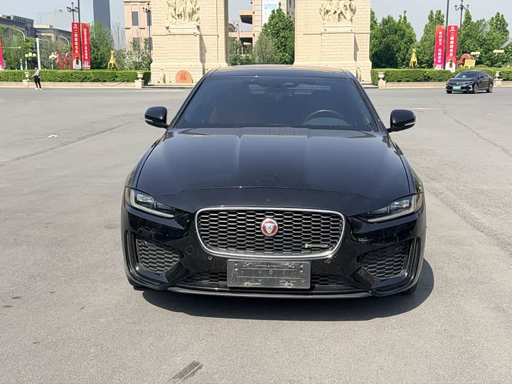 Jaguar XEL 2023 2.0 T 250 PS R-DYNAMIC S — фото 2