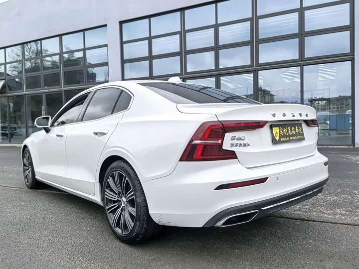 Volvo S60 2021 T 4 — фото 6