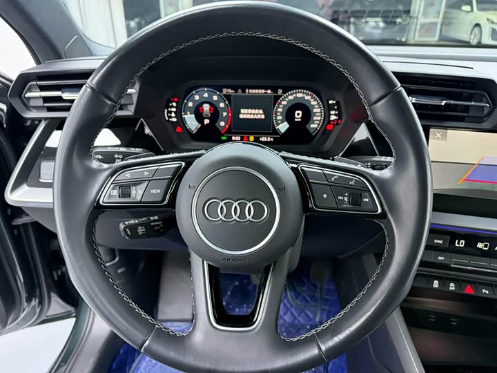 Audi A3 2024 Sportback 35 TFSI Sport — фото 2