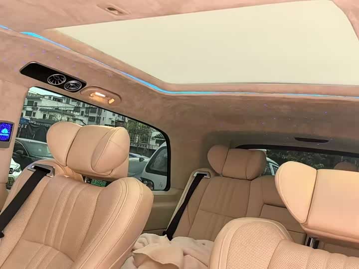 Mercedes-Benz V-Class 2021 V 260 L — фото 7