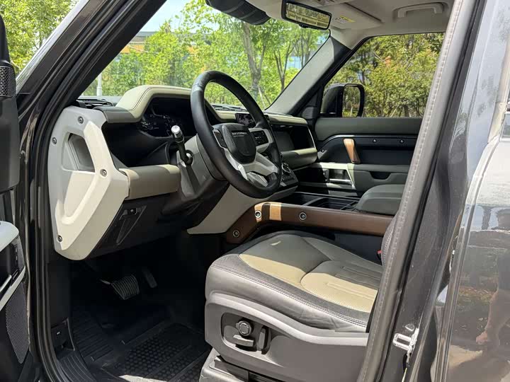 Land Rover Defender — фото 14