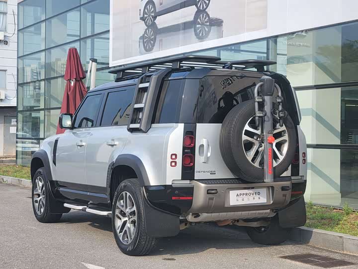 Land Rover Defender — фото 7