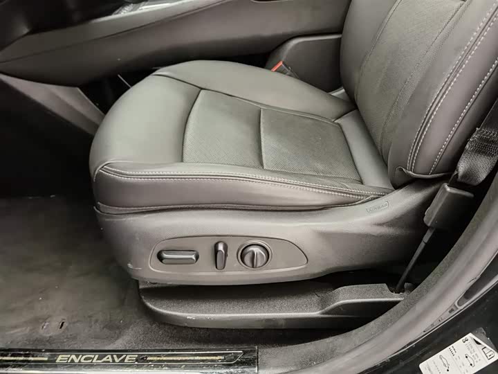 Buick Enclave — фото 20
