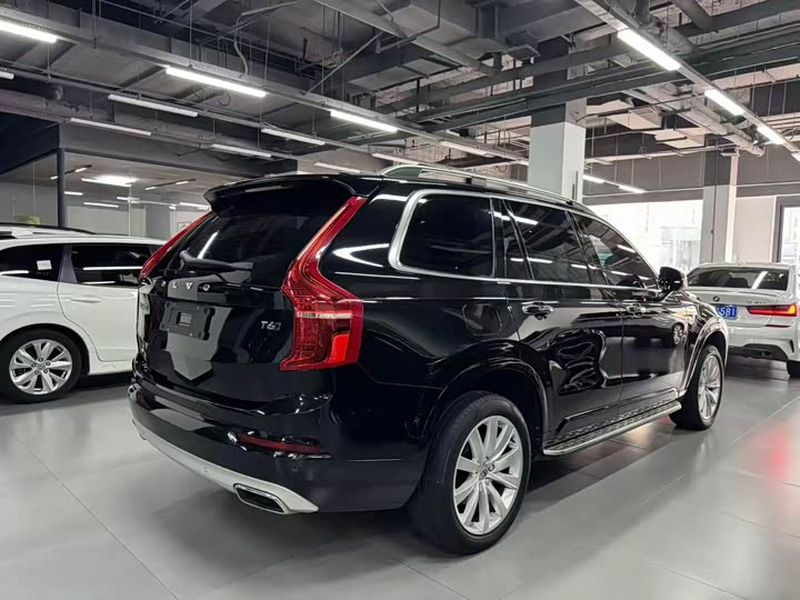 Volvo XC90 2018 T 6 7 — фото 7