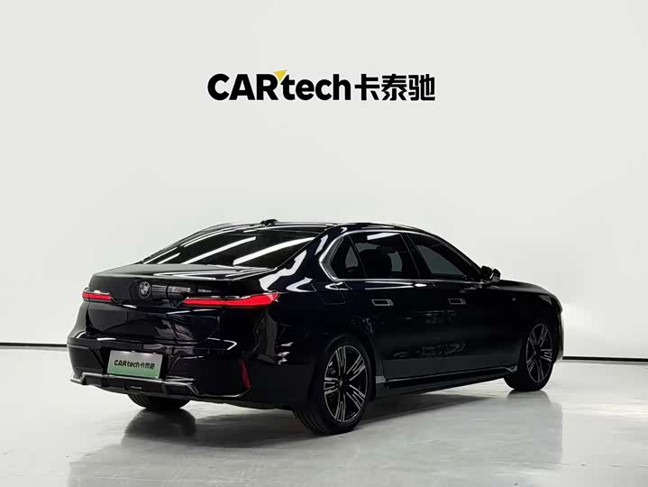 BMW i7 2023 e Drive 50 L M — фото 25