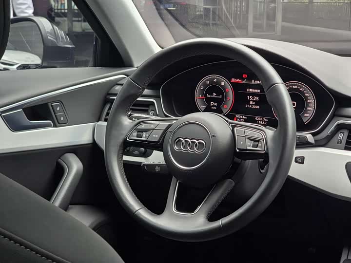 Audi A4L 2022 40 TFSI — фото 11