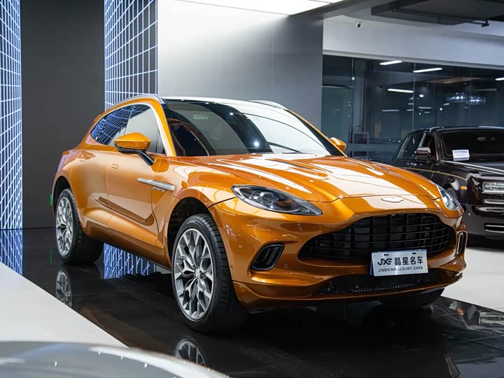 Aston Martin DBX 2022 3.0 T STRAIGHT-SIX — фото 3