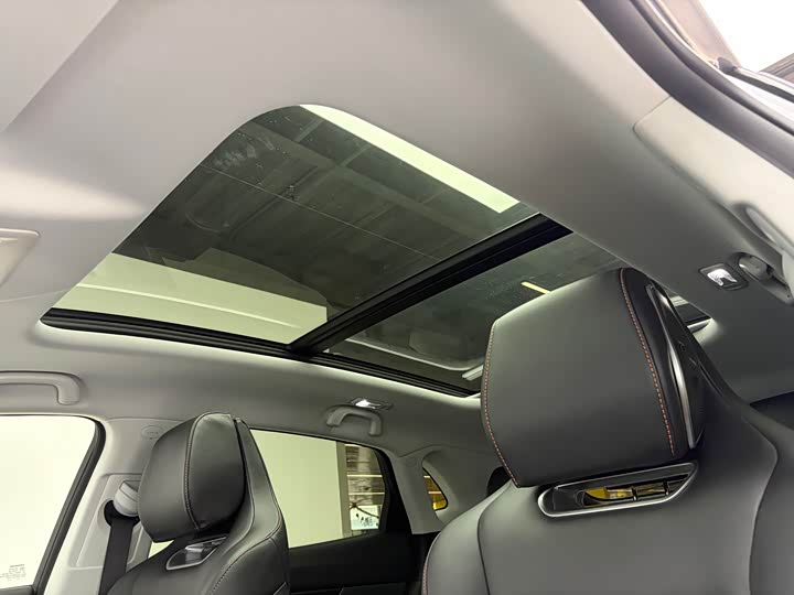 Changan UNI-K 2021 2.0 T Premium — фото 18