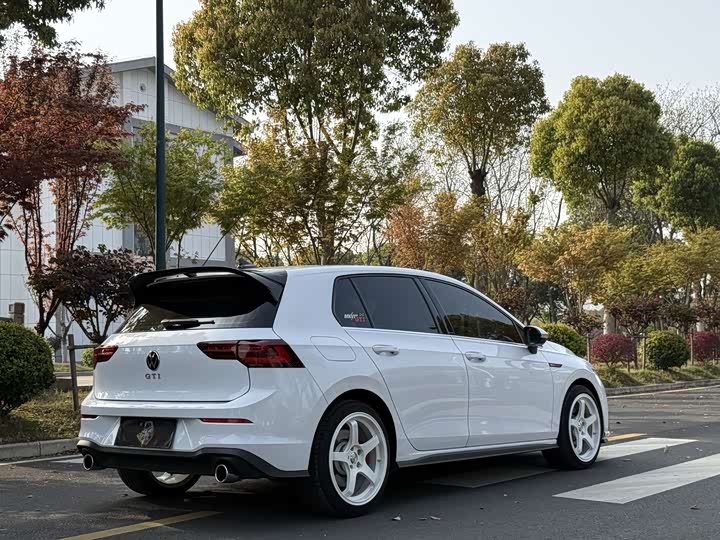 Volkswagen GTI — фото 8